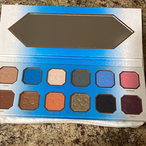 Dominique Cosmetics Rustic Glam Eyeshadow Palette Foils Flecks Authentic NWOB - Picture 5 of 9